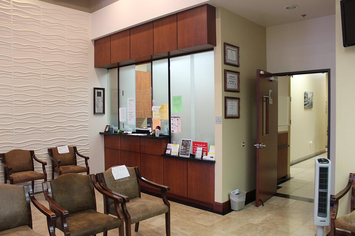 Front reception desk and waiting area at Pulmonary Medical Consultants in Tomball, TX